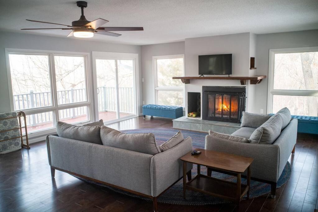 Finn'S Hideaway -Modern Family River Home Keokuk Extérieur photo