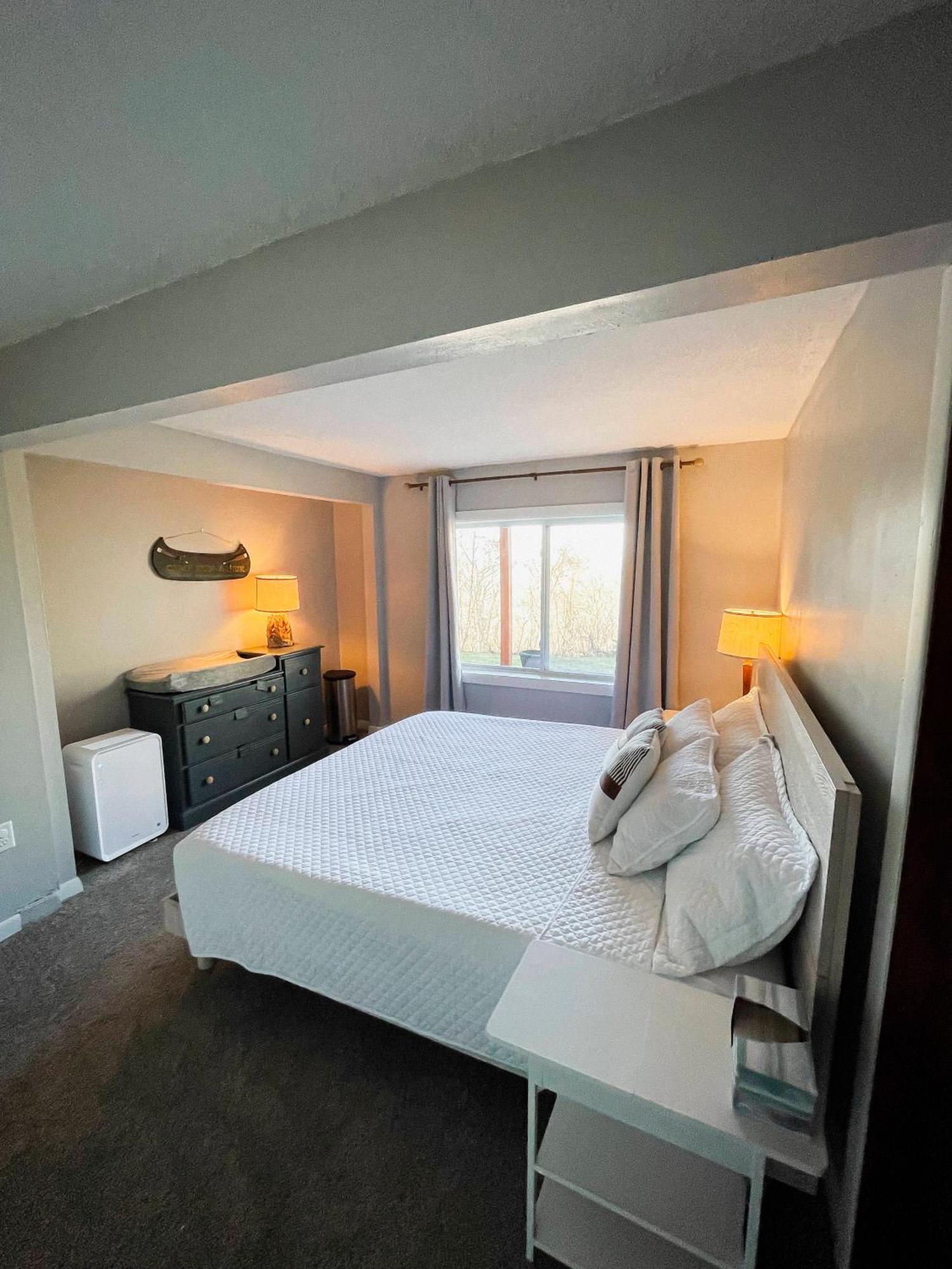Finn'S Hideaway -Modern Family River Home Keokuk Extérieur photo
